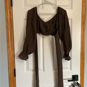 Tie back brown long sleeve super cute!